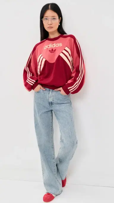 Adidas Graphic Crew Sweatshirt Preloved Scarlet/Team Victory L | Thumbnail 5 Adidas Graphic Crew Sweatshirt Preloved Scarlet/Team Victory L | Thumbnail 5