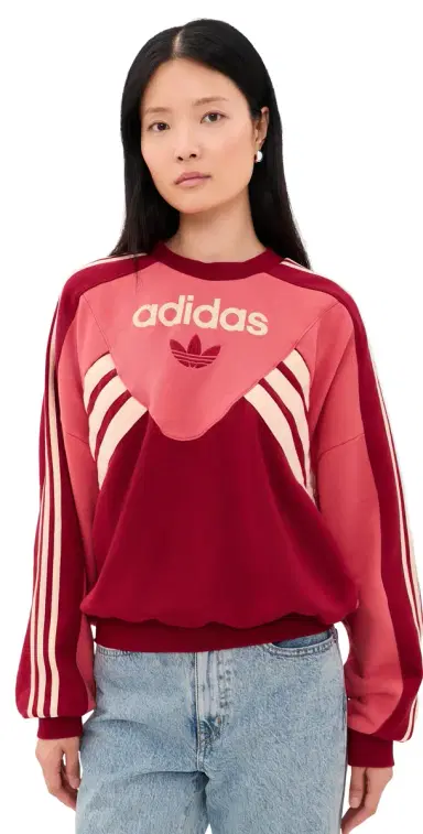 Adidas Graphic Crew Sweatshirt Preloved Scarlet/Team Victory L | Thumbnail 1 Adidas Graphic Crew Sweatshirt Preloved Scarlet/Team Victory L | Thumbnail 1