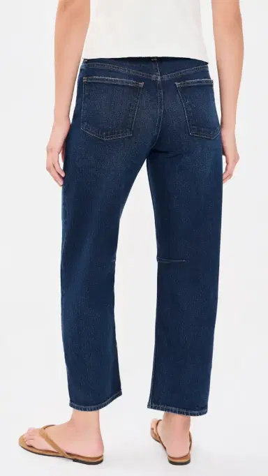 Madewell Darted Barrel Jeans Midnight Stone Wash | Thumbnail 3 Madewell Darted Barrel Jeans Midnight Stone Wash | Thumbnail 3