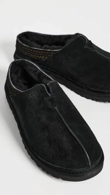 UGG Neuman Slippers Black | Thumbnail 4 UGG Neuman Slippers Black | Thumbnail 4