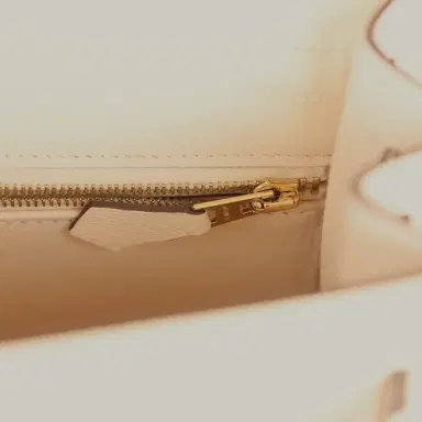 HERMÈS Hermes Kelly Sellier 25 Nata Epsom Gold Hardware | Thumbnail 9 HERMÈS Hermes Kelly Sellier 25 Nata Epsom Gold Hardware | Thumbnail 9
