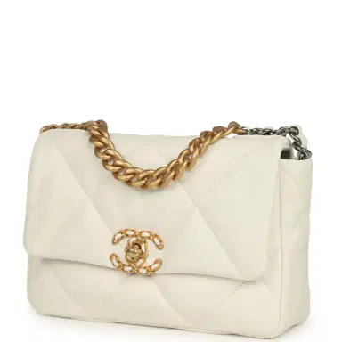 Chanel Pre-owned Chanel Medium 19 Flap Bag White Lambskin Mixed Metal Hardware | Thumbnail 5 Chanel Pre-owned Chanel Medium 19 Flap Bag White Lambskin Mixed Metal Hardware | Thumbnail 5