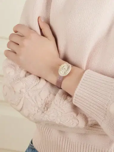 Cartier Baignoire 31.4mm Small 18-karat Gold, Alligator And Diamond Watch | Thumbnail 2 Cartier Baignoire 31.4mm Small 18-karat Gold, Alligator And Diamond Watch | Thumbnail 2