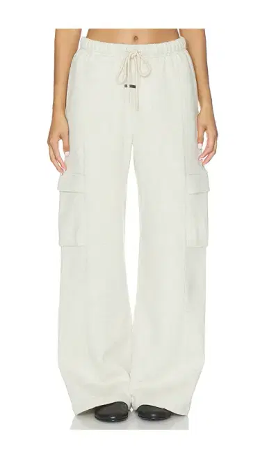 Fear of God ESSENTIALS Cargo Relaxed Sweatpant | Thumbnail 1 Fear of God ESSENTIALS Cargo Relaxed Sweatpant | Thumbnail 1