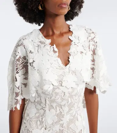 Oscar de la Renta Caped floral guipure lace gown | Thumbnail 2 Oscar de la Renta Caped floral guipure lace gown | Thumbnail 2