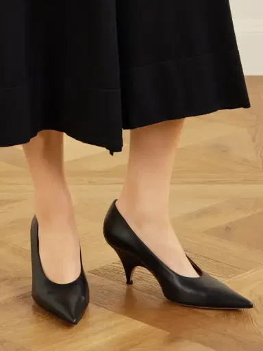 Gianvito Rossi Sofia 70 Leather Pumps | Thumbnail 2 Gianvito Rossi Sofia 70 Leather Pumps | Thumbnail 2