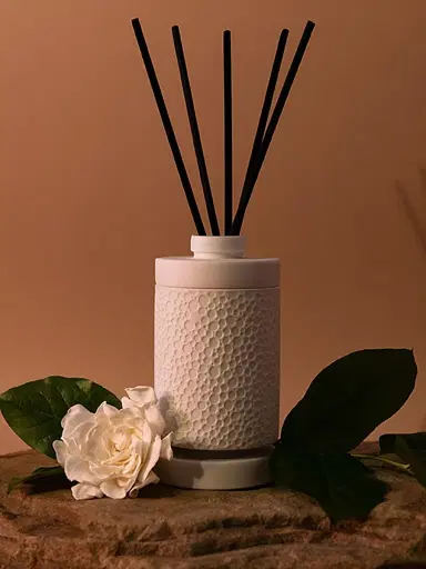Van Dang Fragrances Buddhapada Diffuser | Thumbnail 5 Van Dang Fragrances Buddhapada Diffuser | Thumbnail 5