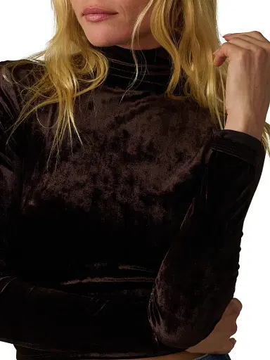 Joe's Jeans Women's The Tony Turtleneck Velvet Long-Sleeve Top | Thumbnail 6 Joe's Jeans Women's The Tony Turtleneck Velvet Long-Sleeve Top | Thumbnail 6