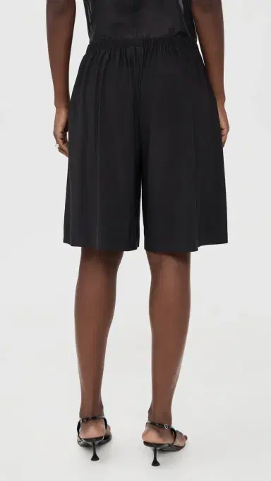 Norma Kamali Mens Pleat Bermuda Shorts Black | Thumbnail 3 Norma Kamali Mens Pleat Bermuda Shorts Black | Thumbnail 3