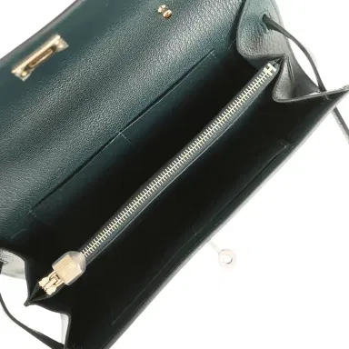 HERMÈS Hermes Kelly Wallet To Go Vert Cypress Chevre Chamkila Electrum Hardware | Thumbnail 8 HERMÈS Hermes Kelly Wallet To Go Vert Cypress Chevre Chamkila Electrum Hardware | Thumbnail 8