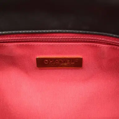 Chanel Pre-owned Chanel Large 19 Flap Bag Black Shiny Lambskin Mixed Metal Hardware | Thumbnail 9 Chanel Pre-owned Chanel Large 19 Flap Bag Black Shiny Lambskin Mixed Metal Hardware | Thumbnail 9