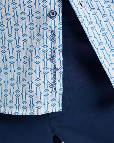 Robert Graham Napier Printed Short-Sleeve Stretch-Cotton Shirt | Thumbnail 8 Robert Graham Napier Printed Short-Sleeve Stretch-Cotton Shirt | Thumbnail 8