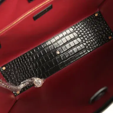 Chanel Chanel Large Cerf Shopping Bag Black Croc Embossed Calfskin Gold Hardware | Thumbnail 7 Chanel Chanel Large Cerf Shopping Bag Black Croc Embossed Calfskin Gold Hardware | Thumbnail 7