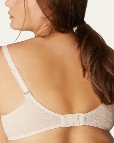Simone Pérèle Comete Molded Full Cup Convertible Lace Bra | Thumbnail 3 Simone Pérèle Comete Molded Full Cup Convertible Lace Bra | Thumbnail 3