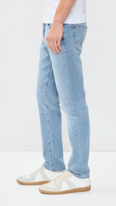 AG Everett Slim Straight Jeans 18 Years Vienna | Thumbnail 4 AG Everett Slim Straight Jeans 18 Years Vienna | Thumbnail 4