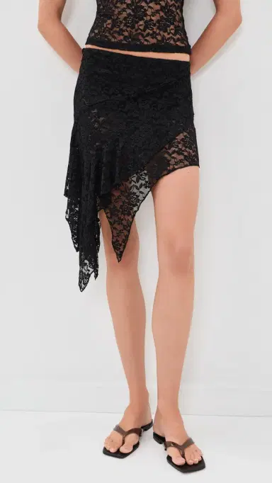 Lioness Palisades Mini Skirt Noir | Thumbnail 2 Lioness Palisades Mini Skirt Noir | Thumbnail 2