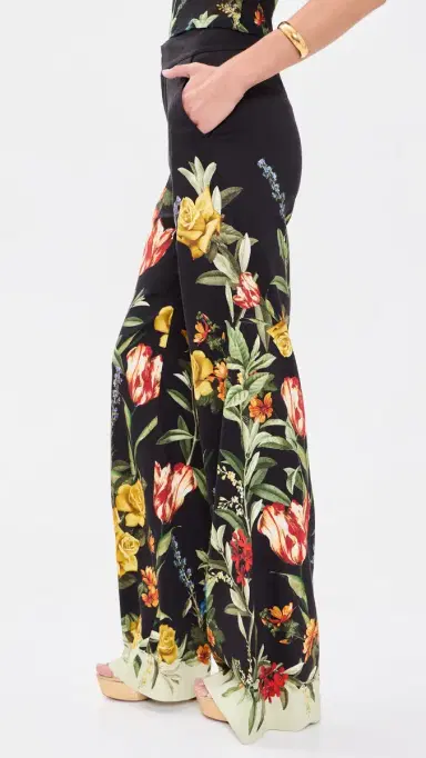 ALICE + OLIVIA Dylan Wide Leg Pants Desert Springs Black | Thumbnail 4 ALICE + OLIVIA Dylan Wide Leg Pants Desert Springs Black | Thumbnail 4