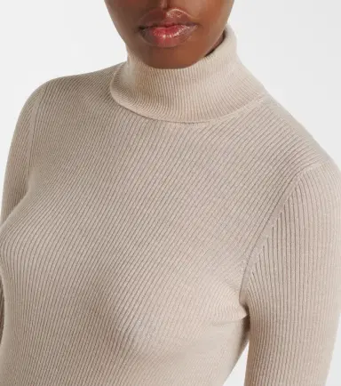 AGNONA Turtleneck wool, silk, and cashmere sweater | Thumbnail 4 AGNONA Turtleneck wool, silk, and cashmere sweater | Thumbnail 4