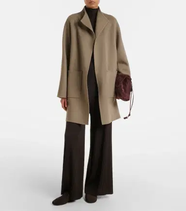 AGNONA Turtleneck cashmere, wool, and silk sweater | Thumbnail 3 AGNONA Turtleneck cashmere, wool, and silk sweater | Thumbnail 3