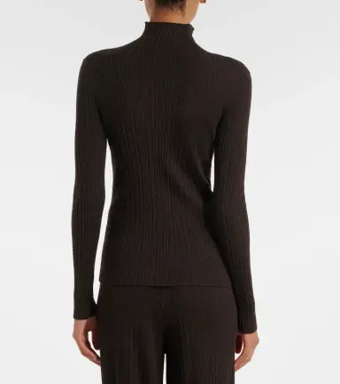 AGNONA Turtleneck cashmere, wool, and silk sweater | Thumbnail 4 AGNONA Turtleneck cashmere, wool, and silk sweater | Thumbnail 4