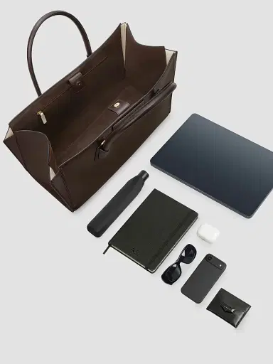 Givenchy Women's Antigona Catchall Top Handle Bag in Shiny Grained Leather - Chocolate | Thumbnail 6 Givenchy Women's Antigona Catchall Top Handle Bag in Shiny Grained Leather - Chocolate | Thumbnail 6