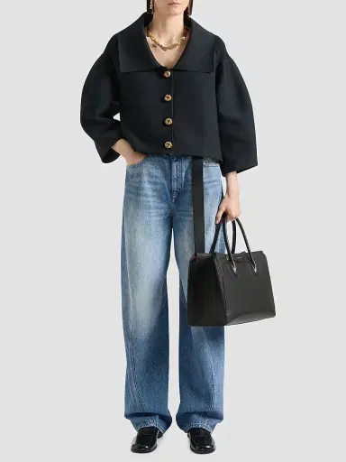 Givenchy Women's Medium Antigona Catchall Top Handle Bag in Shiny Grained Leather - Black | Thumbnail 2 Givenchy Women's Medium Antigona Catchall Top Handle Bag in Shiny Grained Leather - Black | Thumbnail 2