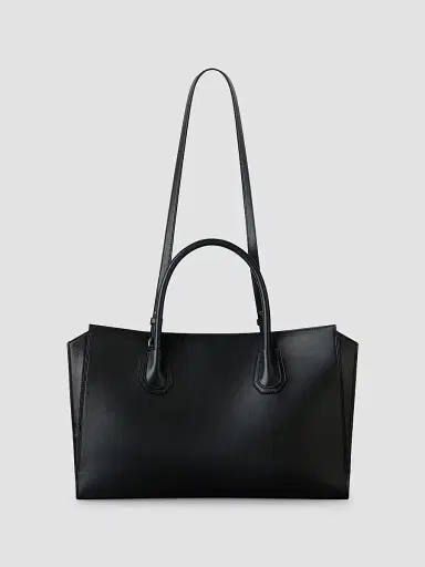 Givenchy Women's Medium Antigona Catchall Top Handle Bag in Shiny Grained Leather - Black | Thumbnail 3 Givenchy Women's Medium Antigona Catchall Top Handle Bag in Shiny Grained Leather - Black | Thumbnail 3