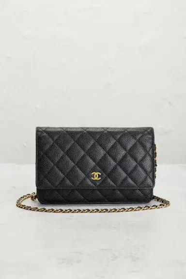 chanel Chanel Caviar Classic Wallet On Chain | Thumbnail 2 chanel Chanel Caviar Classic Wallet On Chain | Thumbnail 2