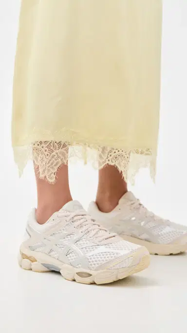 Asics Gel-Cumulus 16 Sneakers | Thumbnail 3 Asics Gel-Cumulus 16 Sneakers | Thumbnail 3