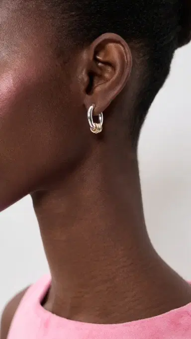Madewell Triple Ring Huggie Hoop Earrings Mixed Metal One Size | Thumbnail 3 Madewell Triple Ring Huggie Hoop Earrings Mixed Metal One Size | Thumbnail 3