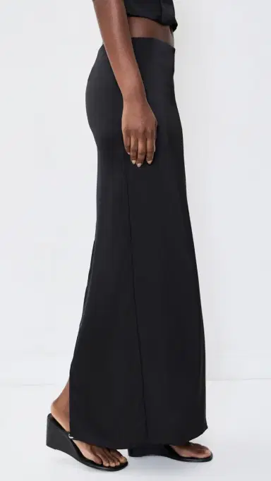 LIONESS Front Row Maxi Skirt Noir | Thumbnail 4 LIONESS Front Row Maxi Skirt Noir | Thumbnail 4