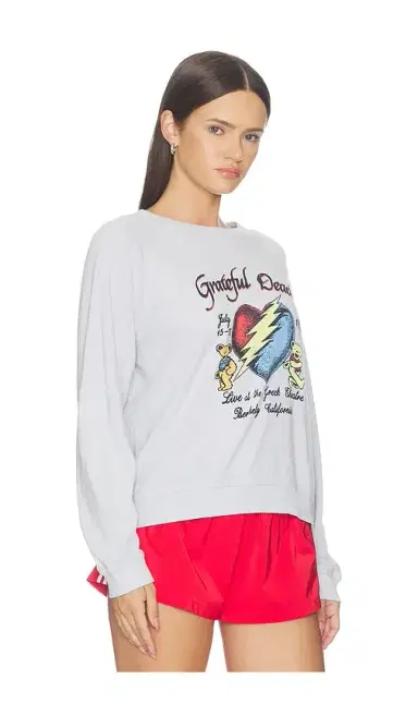 Junk Food Grateful Dead Live 1988 Raglan Crew Fleece Sweatshirt | Thumbnail 2 Junk Food Grateful Dead Live 1988 Raglan Crew Fleece Sweatshirt | Thumbnail 2