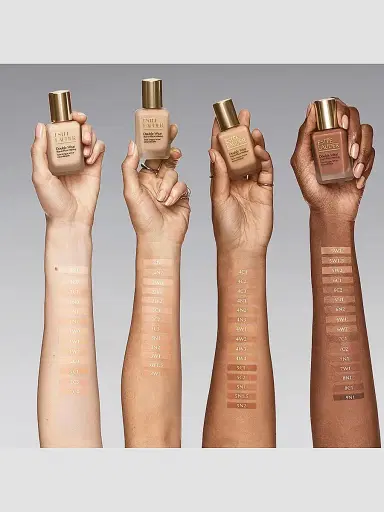 Estée Lauder Double Wear Stay-In-Place Foundation | Thumbnail 3 Estée Lauder Double Wear Stay-In-Place Foundation | Thumbnail 3