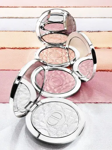 Dior Women's Forever Glow Luminizer - 01 Nude Halo | Thumbnail 3 Dior Women's Forever Glow Luminizer - 01 Nude Halo | Thumbnail 3