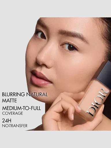 Dior Forever Skin Wear Foundation - 0.5 Neutral | Thumbnail 4 Dior Forever Skin Wear Foundation - 0.5 Neutral | Thumbnail 4