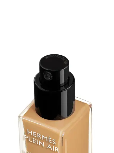 HERMÈS Hermès Plein Air Luminous Matte Skin Care Foundation | Thumbnail 3 HERMÈS Hermès Plein Air Luminous Matte Skin Care Foundation | Thumbnail 3