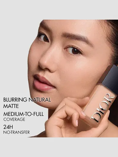 Dior Forever Skin Wear Foundation | Thumbnail 3 Dior Forever Skin Wear Foundation | Thumbnail 3