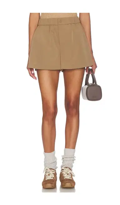 Varley Nila Mid Rise Short | Thumbnail 1 Varley Nila Mid Rise Short | Thumbnail 1