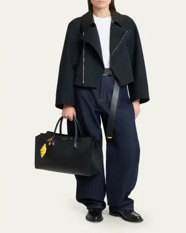 Givenchy Antigona Top-Handle Bag in Leather | Thumbnail 5 Givenchy Antigona Top-Handle Bag in Leather | Thumbnail 5
