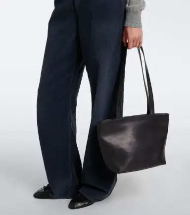 The Row Parker Medium leather tote bag | Thumbnail 5 The Row Parker Medium leather tote bag | Thumbnail 5