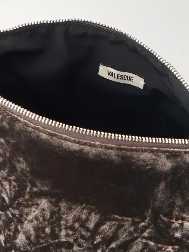 Valesque Corset Leather-trimmed Crushed Velvet Shoulder Bag | Thumbnail 6 Valesque Corset Leather-trimmed Crushed Velvet Shoulder Bag | Thumbnail 6