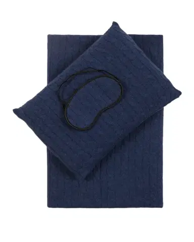 Sofia Cashmere Cashmere Cable-Knit Travel Set | Thumbnail 1 Sofia Cashmere Cashmere Cable-Knit Travel Set | Thumbnail 1