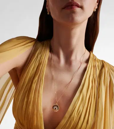 Foundrae New Beginnings - Internal Compass 18kt gold pendant with diamonds | Thumbnail 4 Foundrae New Beginnings - Internal Compass 18kt gold pendant with diamonds | Thumbnail 4