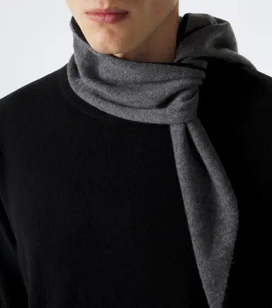 Lisa Yang Chelsea cashmere scarf | Thumbnail 4 Lisa Yang Chelsea cashmere scarf | Thumbnail 4