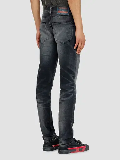 Diesel Men's 2019 Strukt Slim Jeans - Black Denim | Thumbnail 3 Diesel Men's 2019 Strukt Slim Jeans - Black Denim | Thumbnail 3