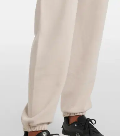 Alo Yoga Chill cotton-blend terry sweatpants | Thumbnail 4 Alo Yoga Chill cotton-blend terry sweatpants | Thumbnail 4