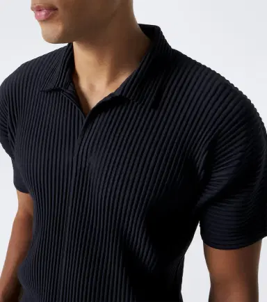 Homme Plisse Issey Miyake Homme Plissé Issey Miyake Basics pleated polo shirt | Thumbnail 6 Homme Plisse Issey Miyake Homme Plissé Issey Miyake Basics pleated polo shirt | Thumbnail 6