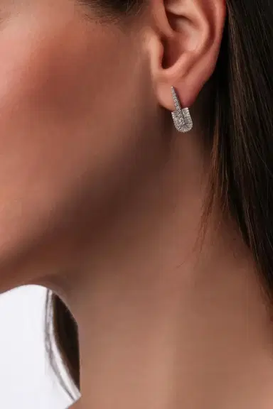 U LOS ANGELES Diamond Baguette U Drop Earrings - Yellow Gold | Thumbnail 2 U LOS ANGELES Diamond Baguette U Drop Earrings - Yellow Gold | Thumbnail 2