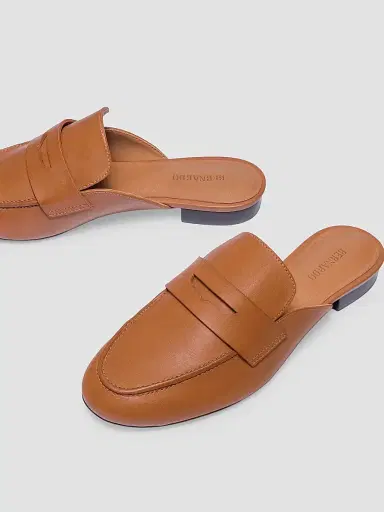 Bernardo Women's Balda Loafer Mules - Luggage | Thumbnail 5 Bernardo Women's Balda Loafer Mules - Luggage | Thumbnail 5