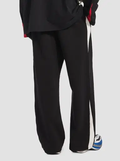 Balenciaga Men's / NBA Collaboration Oversized Sweatpants - Black White | Thumbnail 5 Balenciaga Men's / NBA Collaboration Oversized Sweatpants - Black White | Thumbnail 5